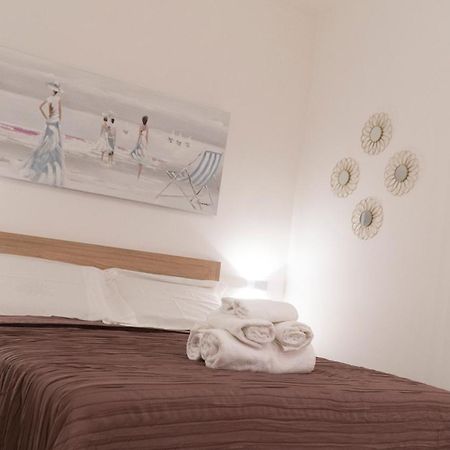 More Apartments Il Ferrarese2 บารี ภายนอก รูปภาพ